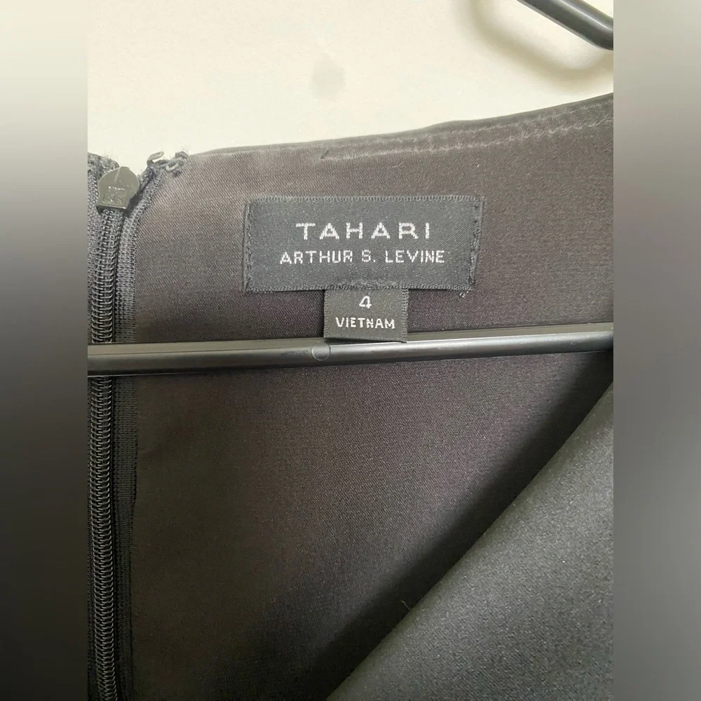 ⭐️BLACK DRESS⭐️ - Picture 3 of 4